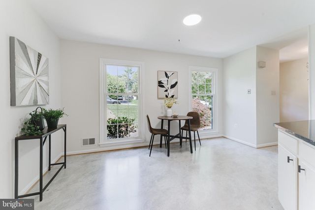9307 SHARI DR, Fairfax, VA 22032