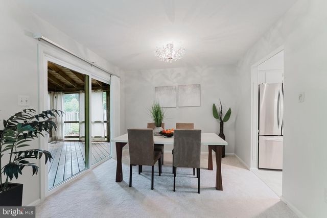 9307 SHARI DR, Fairfax, VA 22032