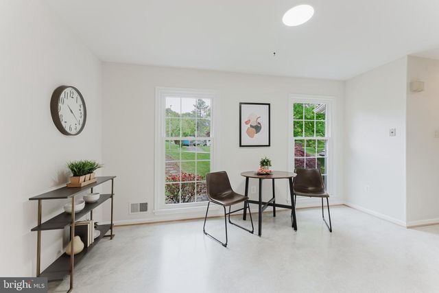 9307 SHARI DR, Fairfax, VA 22032
