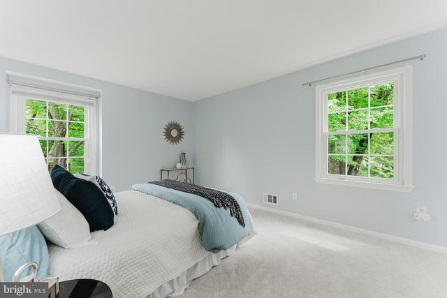 9307 SHARI DR, Fairfax, VA 22032