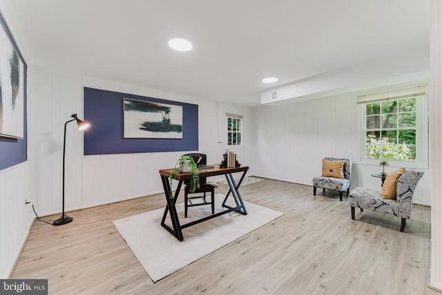 9307 SHARI DR, Fairfax, VA 22032