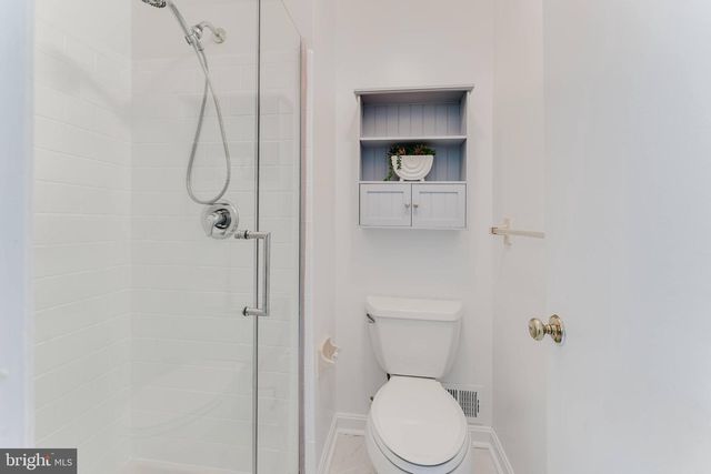 9307 SHARI DR, Fairfax, VA 22032