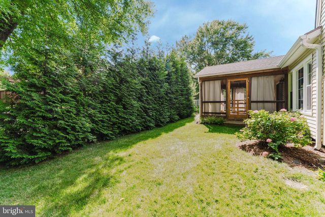 9307 SHARI DR, Fairfax, VA 22032