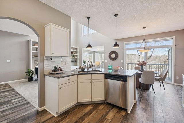 621 Crane Creek Lane, Eagan, MN 55121