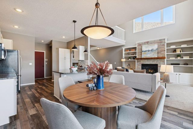 621 Crane Creek Lane, Eagan, MN 55121