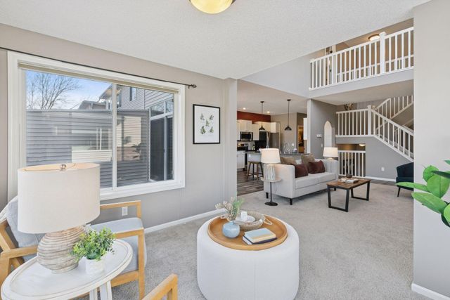 621 Crane Creek Lane, Eagan, MN 55121