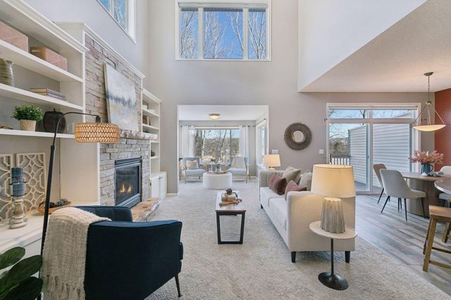 621 Crane Creek Lane, Eagan, MN 55121