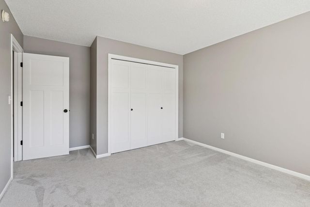 621 Crane Creek Lane, Eagan, MN 55121