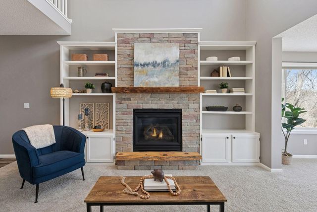 621 Crane Creek Lane, Eagan, MN 55121