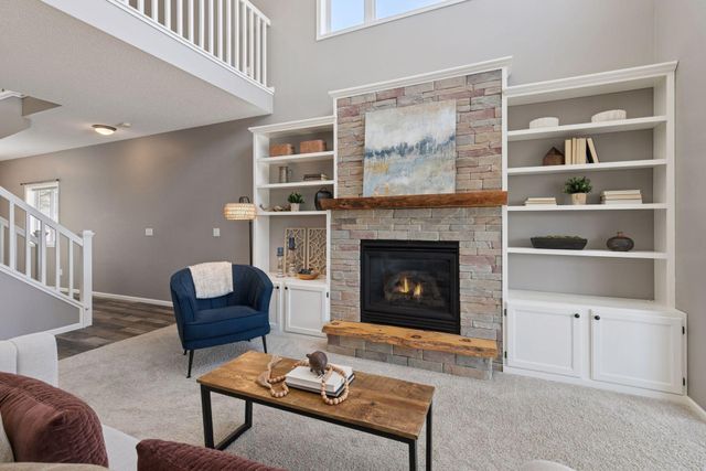 621 Crane Creek Lane, Eagan, MN 55121