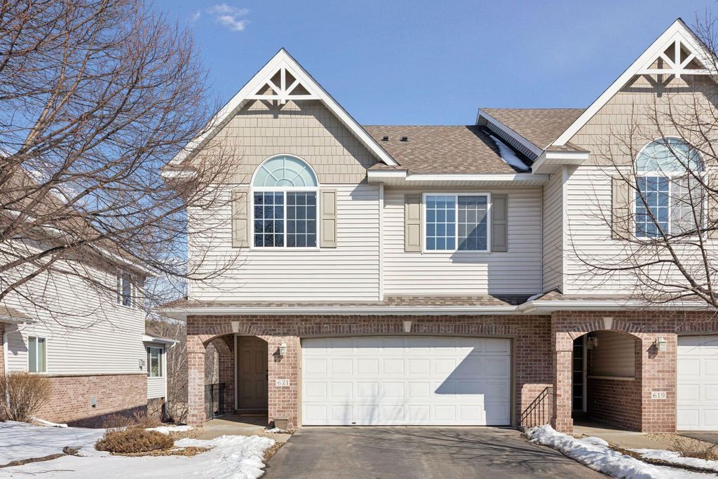 621 Crane Creek Lane, Eagan, MN 55121