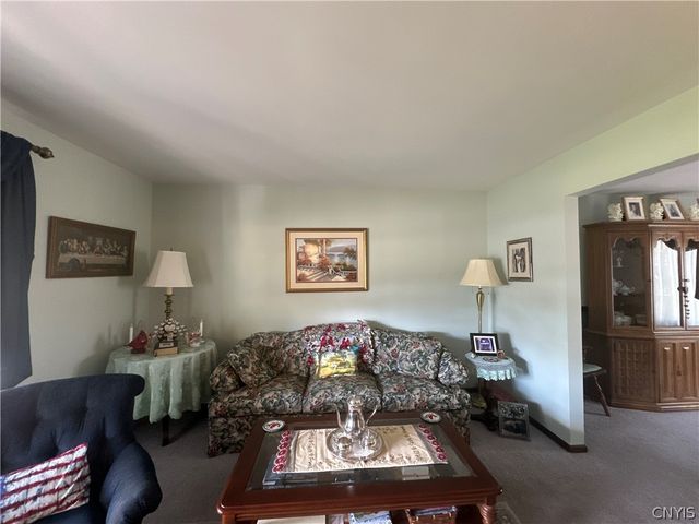 8318 Greenview Drive, Rome, NY 13440