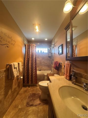 8318 Greenview Drive, Rome, NY 13440
