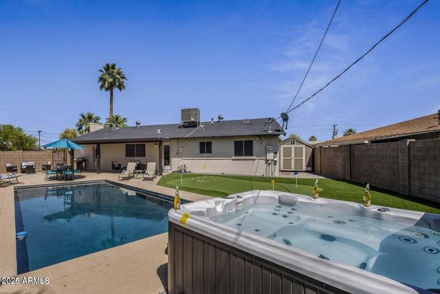 8227 E HUBBELL Street, Scottsdale, AZ 85257