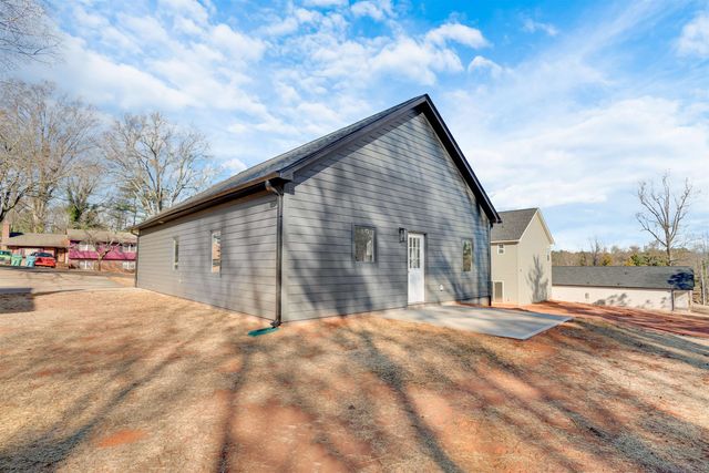 1107 Elmore St, Gaffney, SC 29340