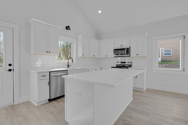 1107 Elmore St, Gaffney, SC 29340