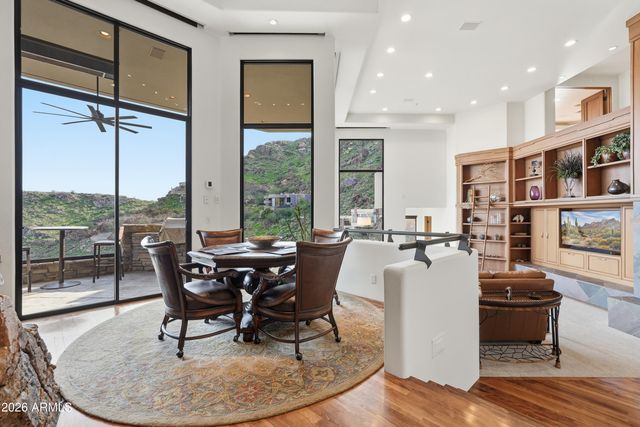 5678 E CHENEY Drive, Paradise Valley, AZ 85253