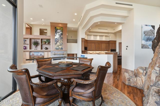 5678 E CHENEY Drive, Paradise Valley, AZ 85253