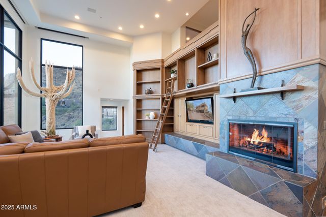 5678 E CHENEY Drive, Paradise Valley, AZ 85253