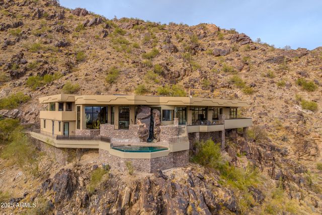 5678 E CHENEY Drive, Paradise Valley, AZ 85253