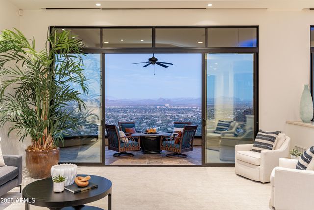 5678 E CHENEY Drive, Paradise Valley, AZ 85253