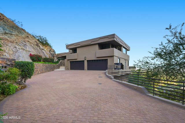 5678 E CHENEY Drive, Paradise Valley, AZ 85253