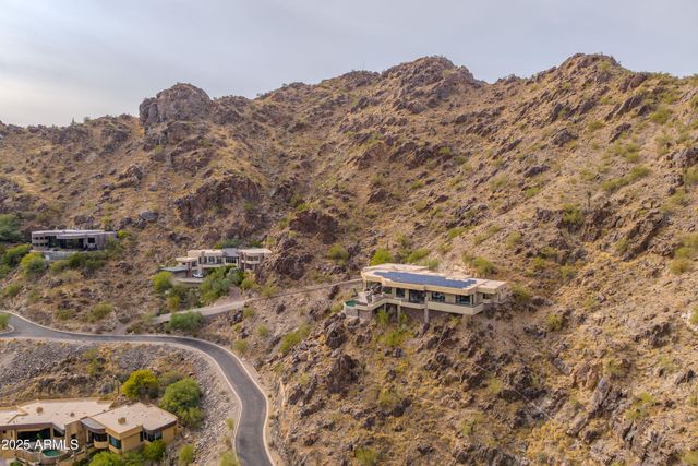 5678 E CHENEY Drive, Paradise Valley, AZ 85253