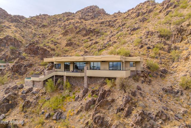 5678 E CHENEY Drive, Paradise Valley, AZ 85253