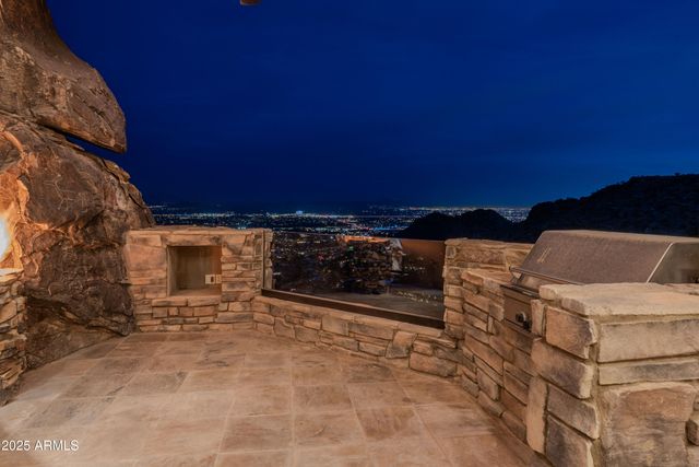 5678 E CHENEY Drive, Paradise Valley, AZ 85253