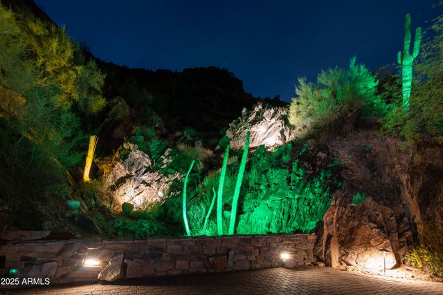 5678 E CHENEY Drive, Paradise Valley, AZ 85253