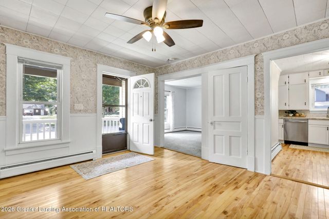 117 Fleming Street, Grand Ledge, MI 48837