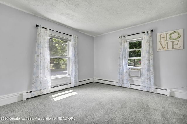 117 Fleming Street, Grand Ledge, MI 48837