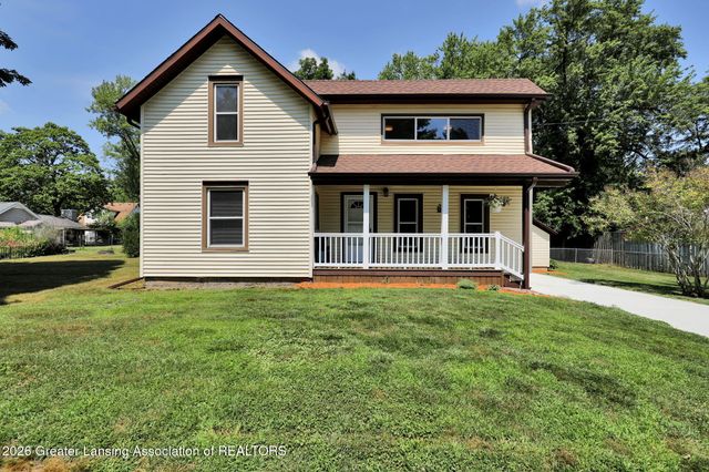 117 Fleming Street, Grand Ledge, MI 48837