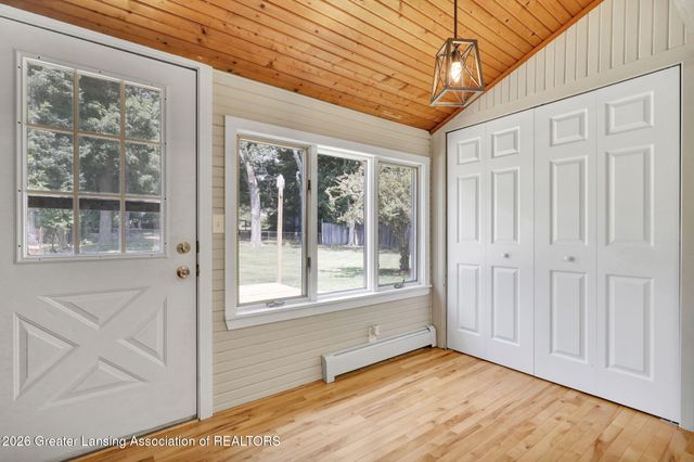 117 Fleming Street, Grand Ledge, MI 48837