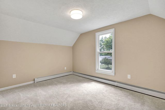 117 Fleming Street, Grand Ledge, MI 48837