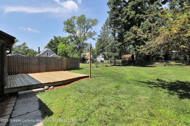 117 Fleming Street, Grand Ledge, MI 48837
