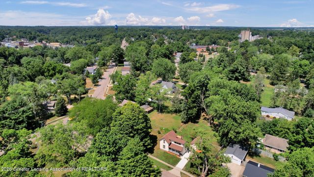 117 Fleming Street, Grand Ledge, MI 48837