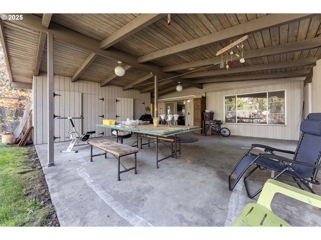 29671 VIEW St, Rainier, OR 97048