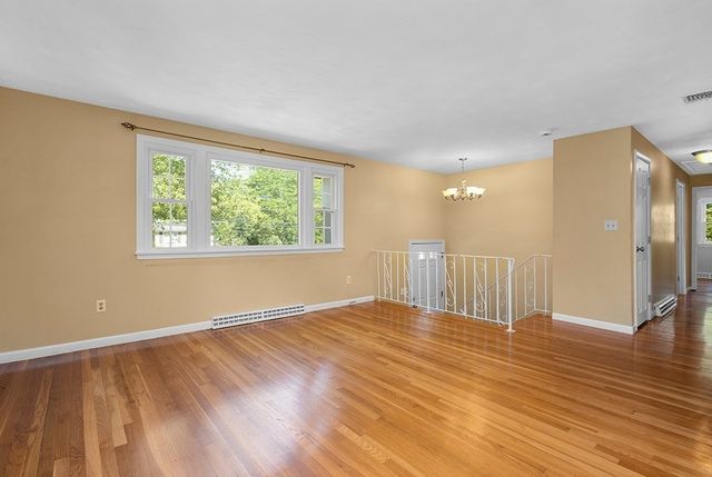 5 Shepard Rd, Franklin, MA 02038