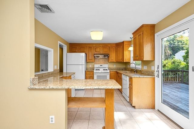 5 Shepard Rd, Franklin, MA 02038