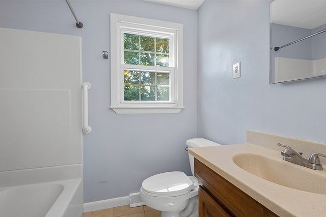 5 Shepard Rd, Franklin, MA 02038