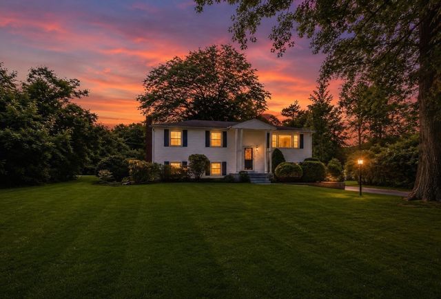 5 Shepard Rd, Franklin, MA 02038