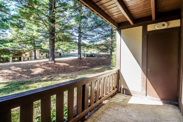 21 Andover Court 21, Brookfield, CT 06804