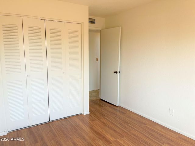 3645 N 69th Avenue Unit 26, Phoenix, AZ 85033