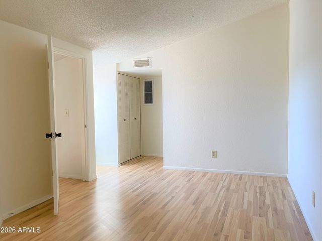 3645 N 69th Avenue Unit 26, Phoenix, AZ 85033