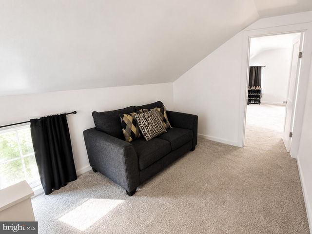 3033 CHESTNUT ST, Lafayette Hill, PA 19444