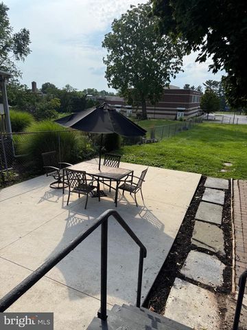 3033 CHESTNUT ST, Lafayette Hill, PA 19444