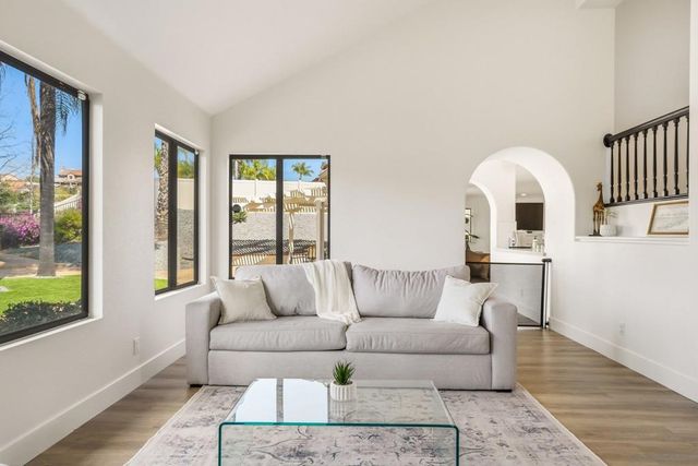 8842 Summerhill Pt, Alpine, CA 91901