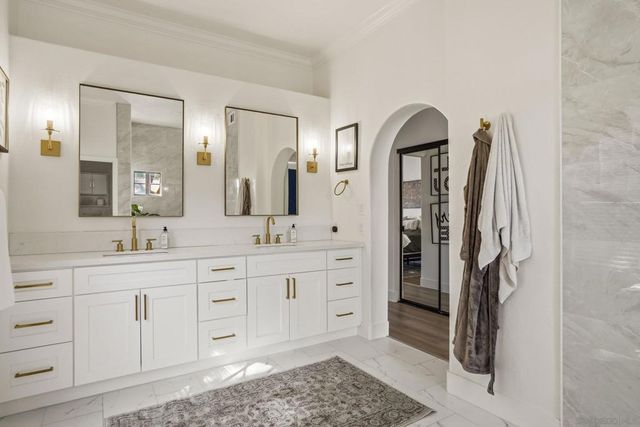 8842 Summerhill Pt, Alpine, CA 91901