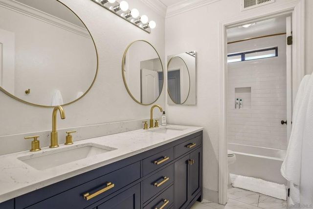 8842 Summerhill Pt, Alpine, CA 91901